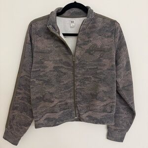 BDG Camouflage Zip-Up Jacket Women’s Size Large NEW WITH TAGS